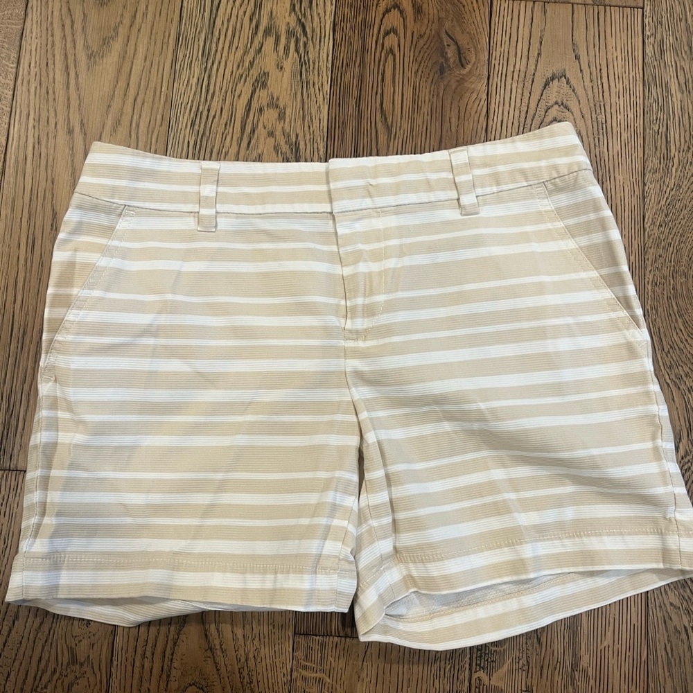 Women’s striped shorts